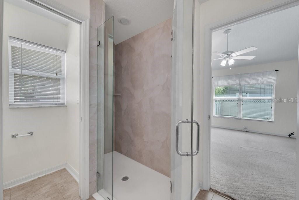 Image 22 of property listing at 17610 ESPRIT DRIVE, Tampa, FL 33647