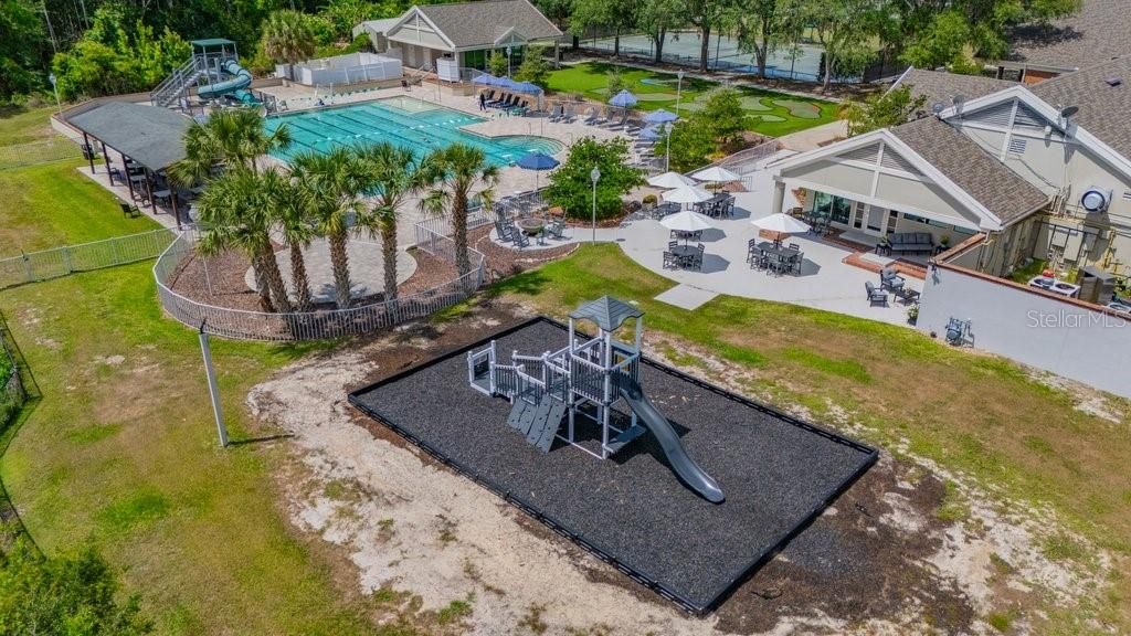 Image 41 of property listing at 17610 ESPRIT DRIVE, Tampa, FL 33647