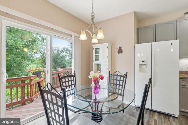 1071 CRESTWOOD DRIVE, Chambersburg, PA 17202