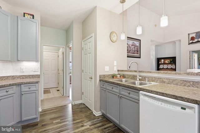 1071 CRESTWOOD DRIVE, Chambersburg, PA 17202