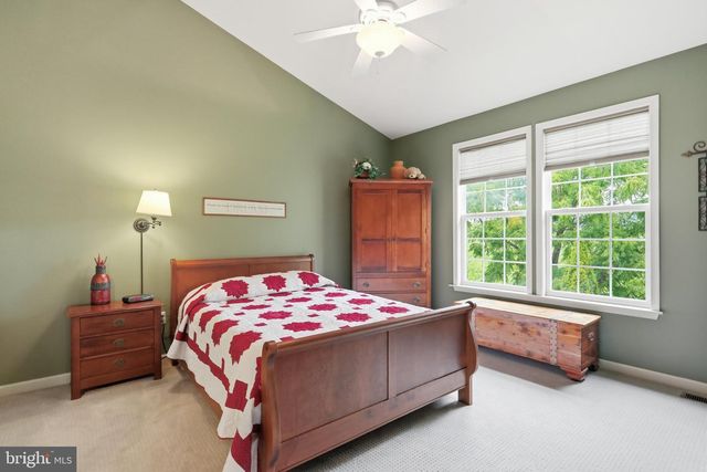1071 CRESTWOOD DRIVE, Chambersburg, PA 17202