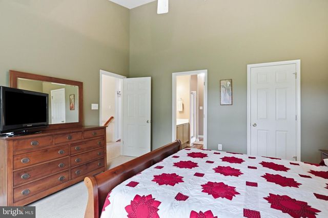 1071 CRESTWOOD DRIVE, Chambersburg, PA 17202