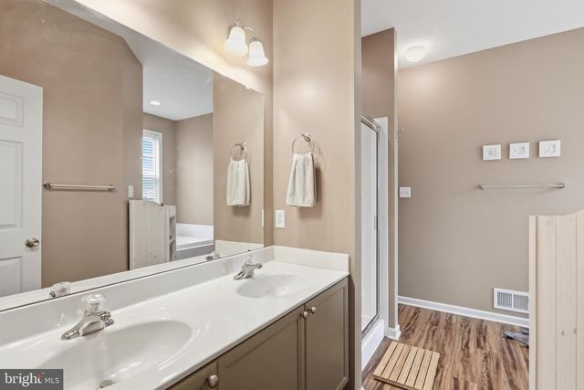 1071 CRESTWOOD DRIVE, Chambersburg, PA 17202