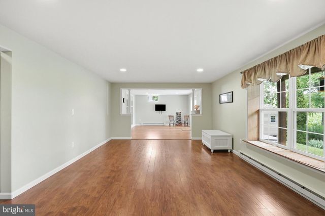 1071 CRESTWOOD DRIVE, Chambersburg, PA 17202