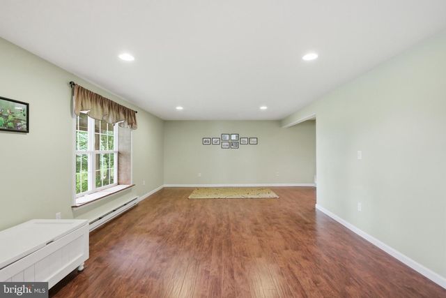 1071 CRESTWOOD DRIVE, Chambersburg, PA 17202