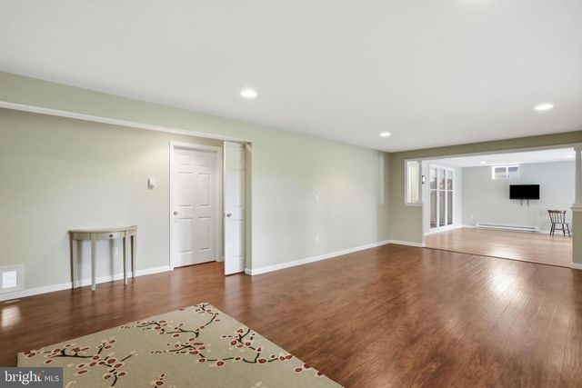 1071 CRESTWOOD DRIVE, Chambersburg, PA 17202