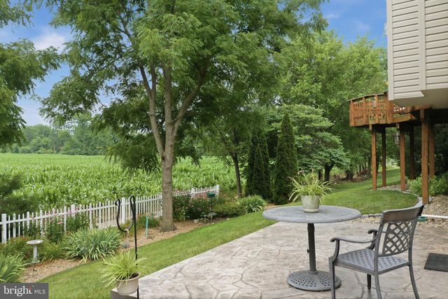 1071 CRESTWOOD DRIVE, Chambersburg, PA 17202