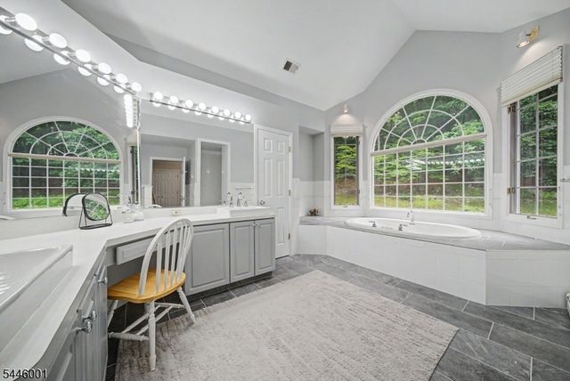 2 Sanford Rd, Mount Olive Twp., NJ 07828