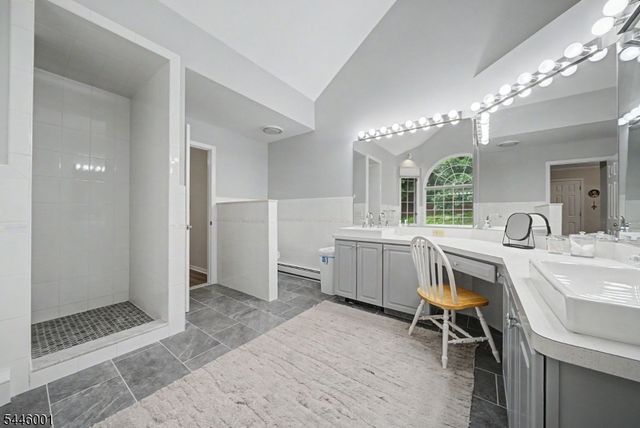 2 Sanford Rd, Mount Olive Twp., NJ 07828