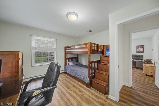 2 Sanford Rd, Mount Olive Twp., NJ 07828