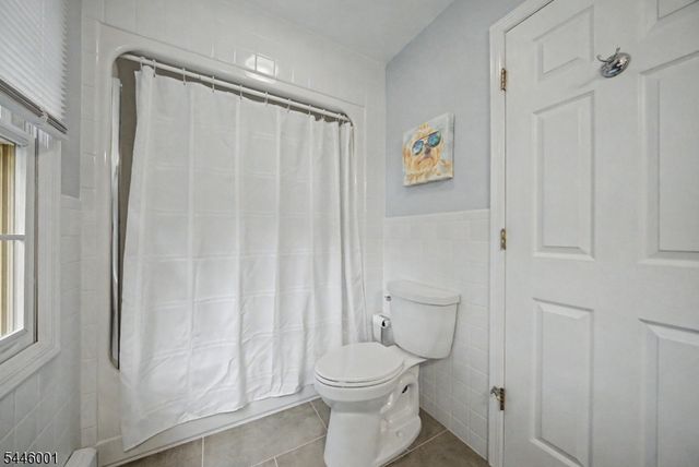 2 Sanford Rd, Mount Olive Twp., NJ 07828