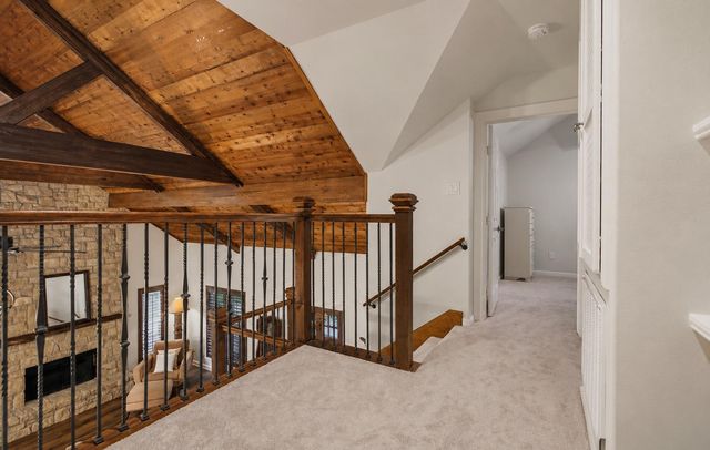312 Springwood Drive, Conroe, TX 77385