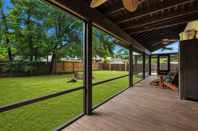 312 Springwood Drive, Conroe, TX 77385