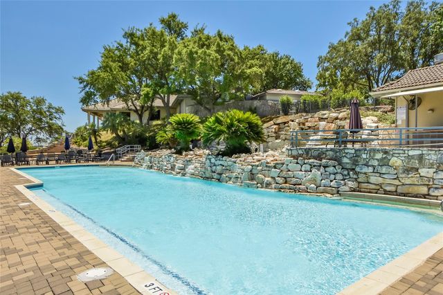 27030 Masters Pkwy, Spicewood, TX 78669