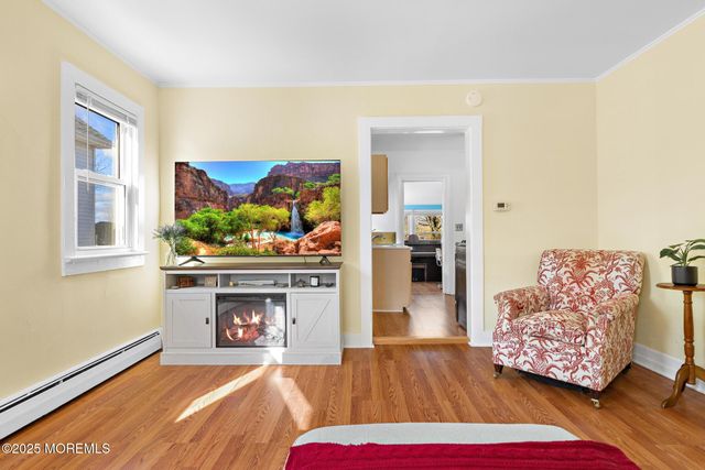 59 Florence Avenue, Leonardo, NJ 07737