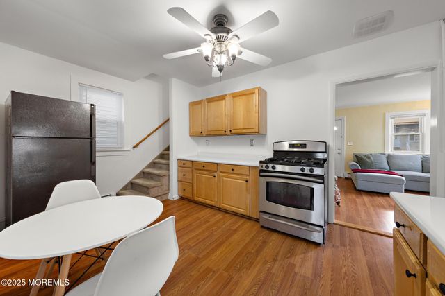 59 Florence Avenue, Leonardo, NJ 07737