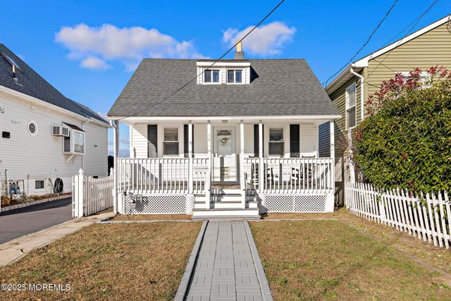 59 Florence Avenue, Leonardo, NJ 07737