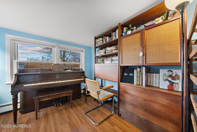 59 Florence Avenue, Leonardo, NJ 07737