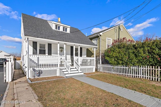 59 Florence Avenue, Leonardo, NJ 07737