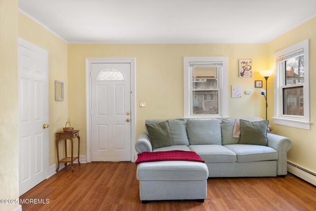 59 Florence Avenue, Leonardo, NJ 07737