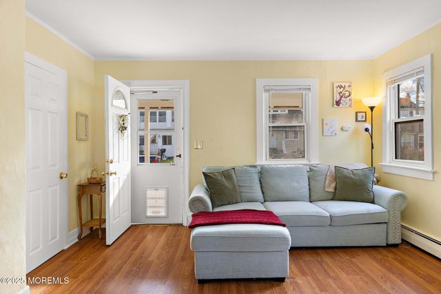 59 Florence Avenue, Leonardo, NJ 07737