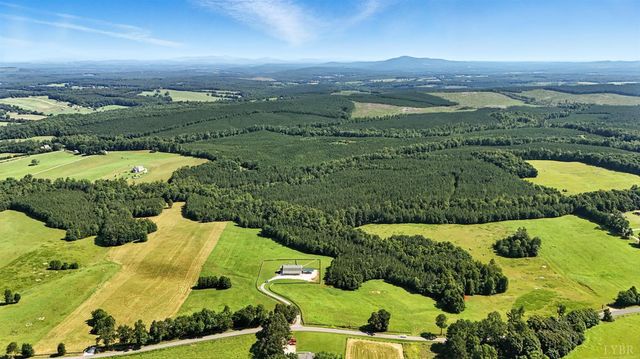 1433 Piney Mountain Road, Appomattox, VA 24522