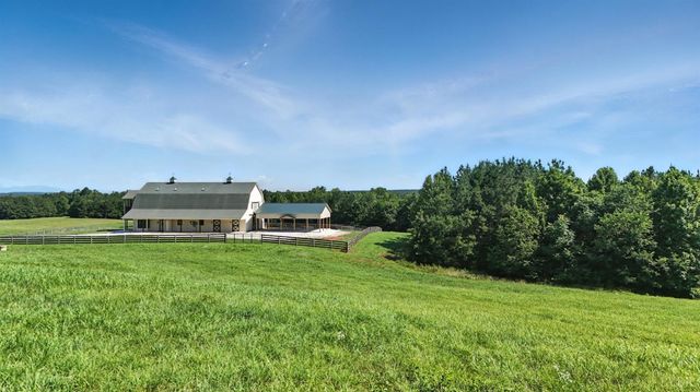 1433 Piney Mountain Road, Appomattox, VA 24522