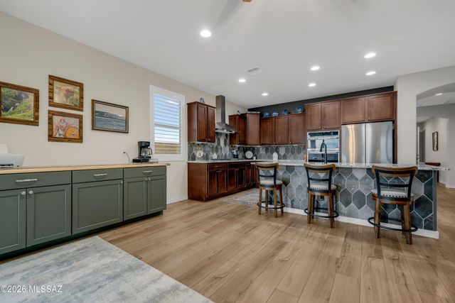 8164 S Expedition Drive, Tucson, AZ 85747