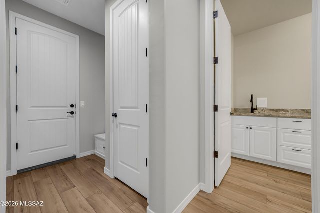 8164 S Expedition Drive, Tucson, AZ 85747