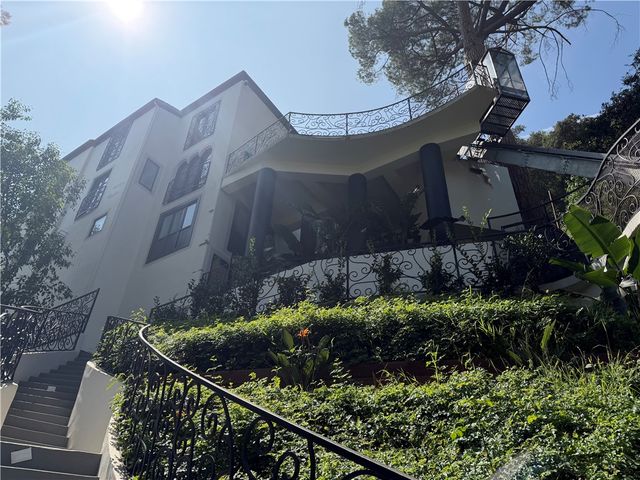 1301 N Beverly, Los Angeles, CA 90210