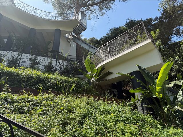 1301 N Beverly, Los Angeles, CA 90210