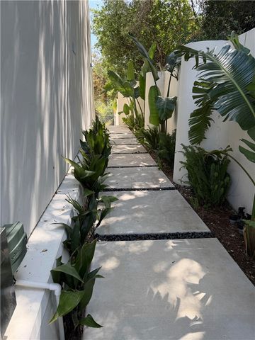 1301 N Beverly, Los Angeles, CA 90210
