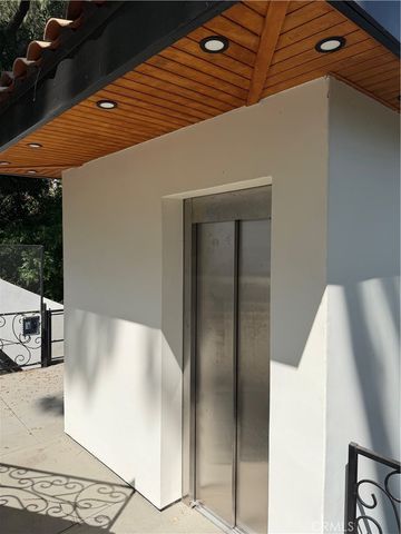 1301 N Beverly, Los Angeles, CA 90210