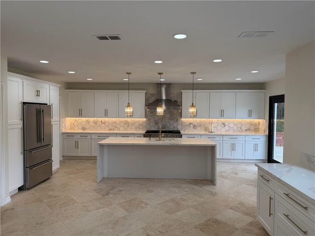 1301 N Beverly, Los Angeles, CA 90210