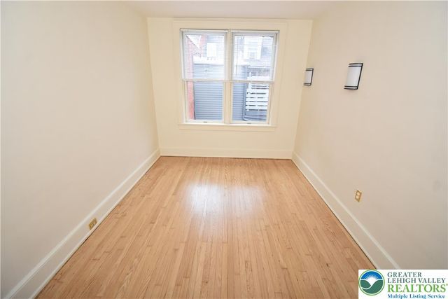 4 Bennett Court, Easton, PA 18042