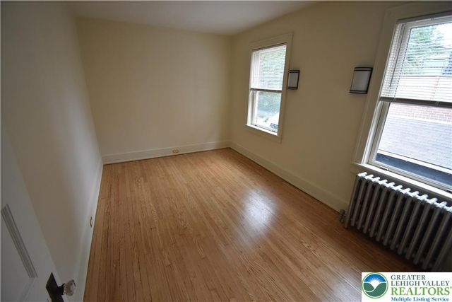 4 Bennett Court, Easton, PA 18042