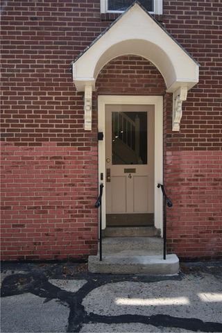 4 Bennett Court, Easton, PA 18042