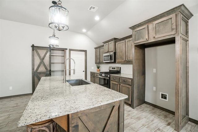 10040 SW 22nd Street, Yukon, OK 73099