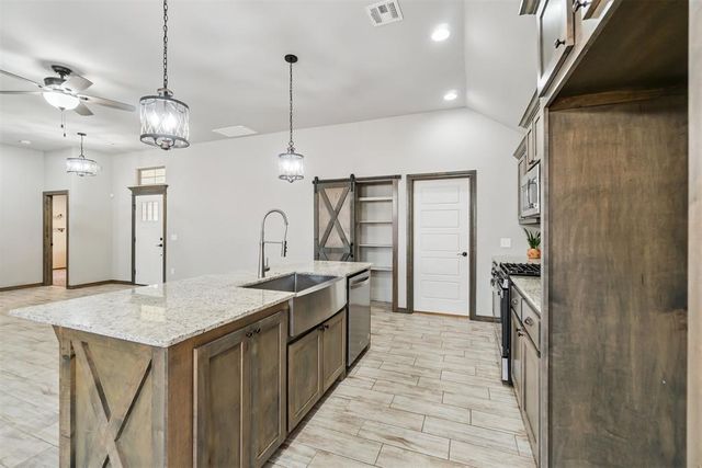 10040 SW 22nd Street, Yukon, OK 73099