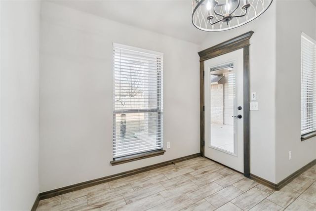 10040 SW 22nd Street, Yukon, OK 73099