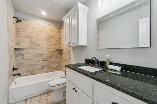 10040 SW 22nd Street, Yukon, OK 73099