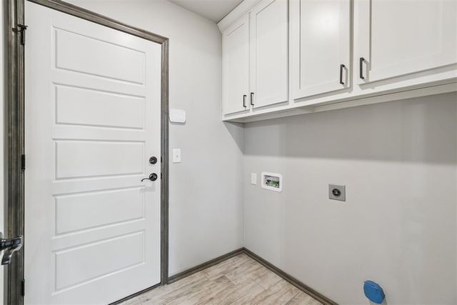 10040 SW 22nd Street, Yukon, OK 73099