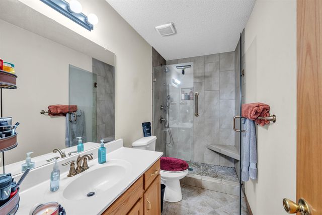 10013 W Jewell Cir, Wichita, KS 67209