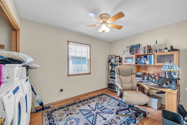 10013 W Jewell Cir, Wichita, KS 67209