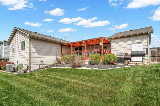 10013 W Jewell Cir, Wichita, KS 67209