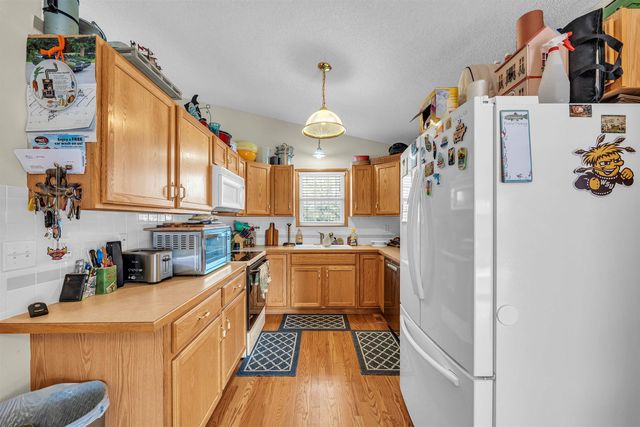 10013 W Jewell Cir, Wichita, KS 67209