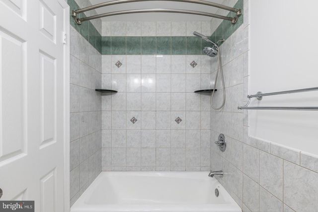 7032 COVENTRY RD, Alexandria, VA 22306