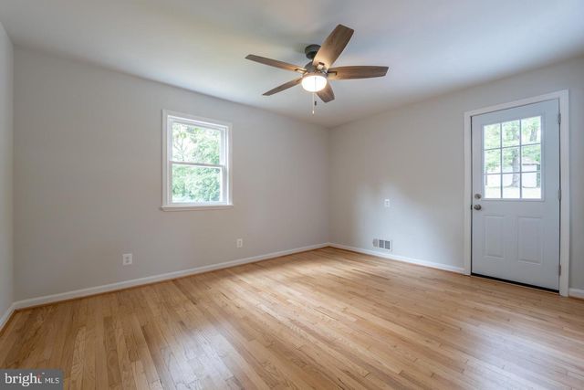 7032 COVENTRY RD, Alexandria, VA 22306