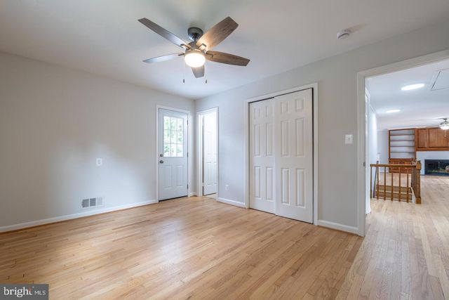 7032 COVENTRY RD, Alexandria, VA 22306