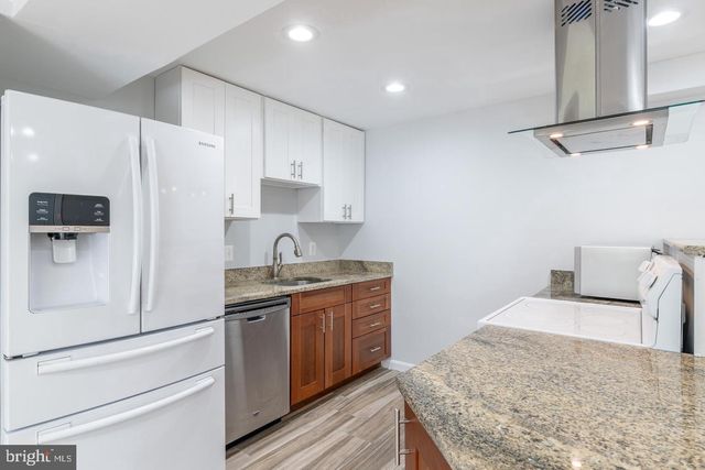 7032 COVENTRY RD, Alexandria, VA 22306
